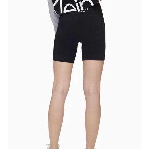 Calvin Klein Biker Shorts Mid Rise Black Graphic Print Side Pocket Extra Small - Picture 2 of 9
